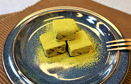 �M�q����@���s����l�̐��`���R